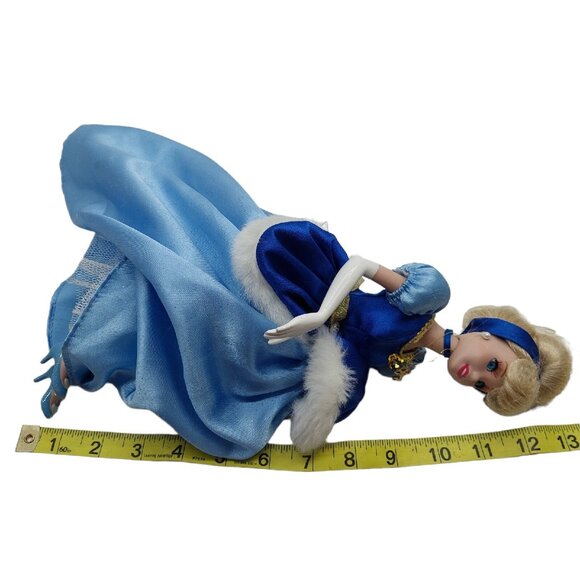 Disney Porcelain Cinderella Princess Doll Brass Key Collection Keepsake Edition - Picture 9 of 9
